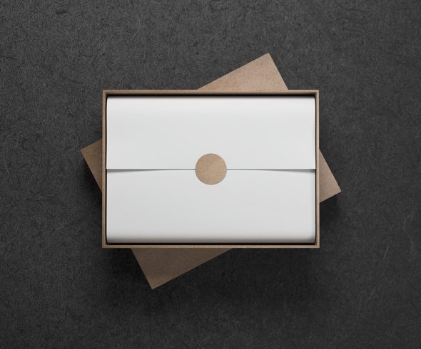 Mode-Versandverpackung-Papier-und-Etikett