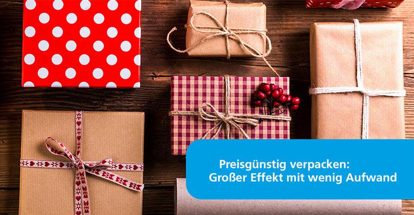 Geschenke in verschiedenem Geschenkpapier verpackt