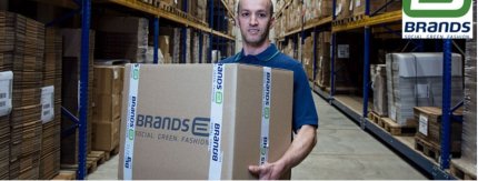 Versandvorbereitung beim Kunden «Brands Fashion»